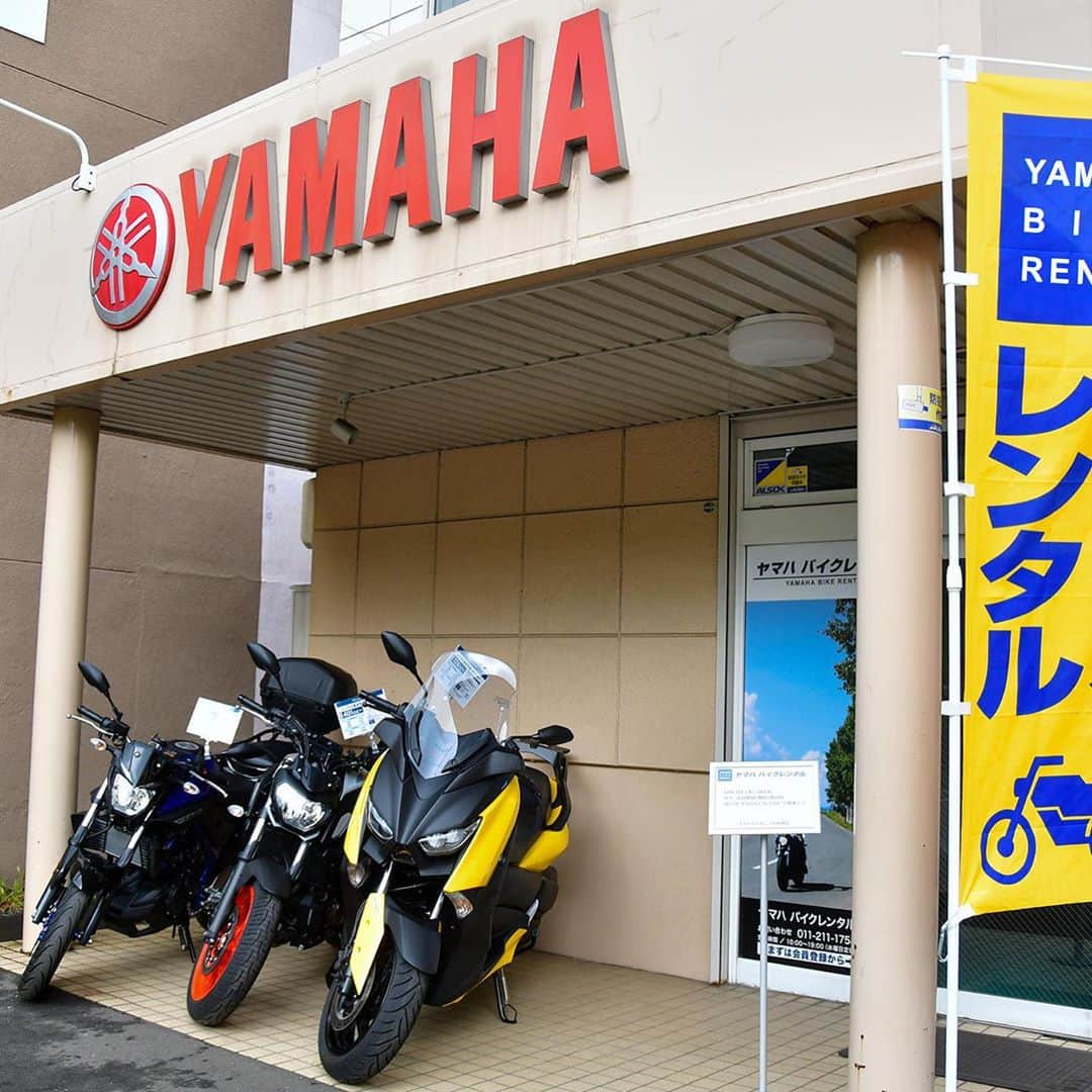 ヤマハ バイクさんのインスタグラム写真 - (ヤマハ バイクInstagram)「#ヤマハバイクレンタル札幌店 〒060-0031 北海道札幌市中央区北1条東7丁目10-35 TEL：011-211-1758 営業時間　10:00 ～19:00 定休日　毎週水曜日 #札幌駅から南東に徒歩約15分 #時計台や大通公園などプチ観光しながらお越しいただけます #1階入り口から2階に上がってください #フィッティングルームもあります #レンタルしたウエア類の着替えも可能です #スタッフ吉成さん談 「札幌駅からアクセスがいいという立地もあって、数日間の北海道旅行のうち、1日をバイクで楽しみたいという方の利用が多いようです。天気によってスケジュールを前後したいという要望にも、レンタル車両の空き状況次第で、お応えしています」 「今回は短時間で、今の季節の北海道らしさを手軽に味わっていただけるコースとして"うに"をおすすめしましたが、レンタル日数やレンタル車両、出かけたい方面、やってみたいことなど、利用される方のご意向に合わせて、いろいろな提案が可能です。お気軽にお問い合わせください」 #おいしそうな写真がたくさん #いつかは北海道ツーリング #バイクで北の大地を走ることができて感無量 #北海道ツーリング #北の大地 #レンタルバイク #YAMAHA #MT25 #MT07 #XMAX」7月21日 10時05分 - yamaha_bike