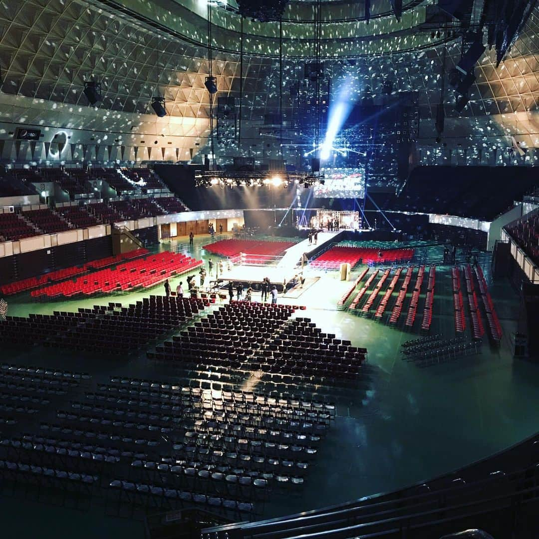 YAMATOのインスタグラム：「Kobe World Memorial Hall. #dragongate #prowrestling #プロレス #japan #日本 #kobe #神戸 #america #usa #アメリカ #europe #eu #ヨーロッパ #uk #イギリス #mexico #メキシコ #luchalibre #asia #アジア #hongkong #香港 #international」