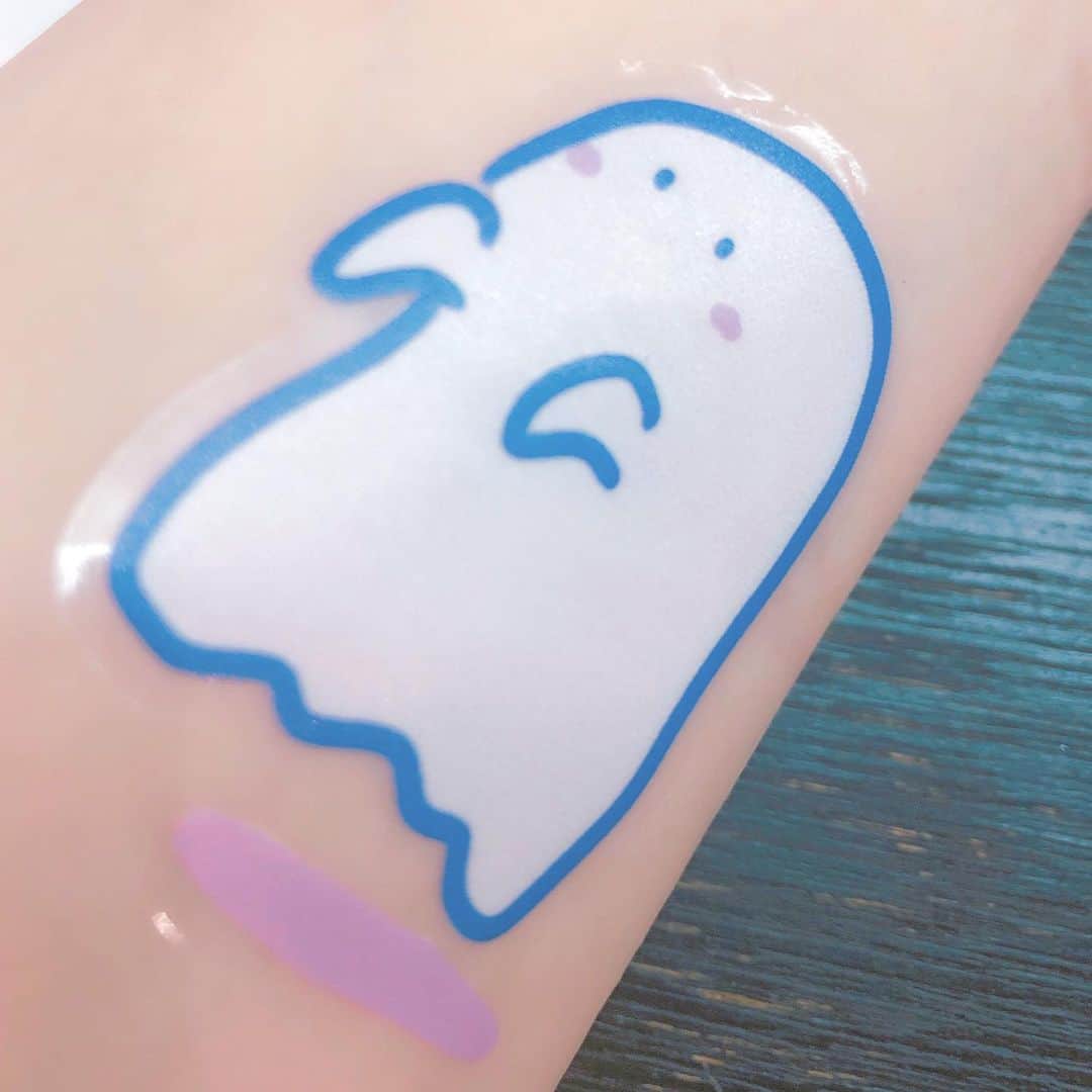 百瀬怜のインスタグラム：「新グッズ腕に貼ってみた いや〜かわいいなあ  #CYNHN #グッズ」