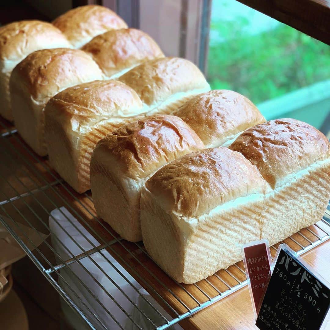 I_am_soccerjunkyさんのインスタグラム写真 - (I_am_soccerjunkyInstagram)「会社の近所にステキなパン屋を見つけました。 もちふわ絶品です。 #空と麦と #claudiopandiani #おススメのパン屋ありましたら教えてください #パンjunky」7月21日 11時33分 - soccerjunky_official