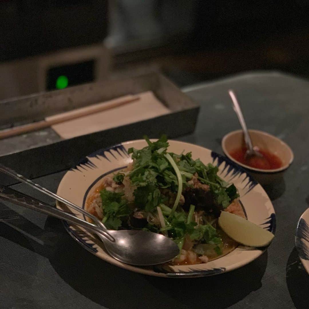 沢瀉美緒さんのインスタグラム写真 - (沢瀉美緒Instagram)「※ Vietnamese cuisine ✨ . ヨヨナムで @izumikimoto と さっくりディナー✨ . お野菜たっぷりでどれも 美味しかった‼️ . お目当ての麺が食べられなかったのが 残念…😢 . そして何より、お祝いしてくれて ありがとう💛 . . #ヨヨナム #yoyonam #mybirthday #vietnamesecuisine #ベトナム料理」7月21日 11時42分 - mio_omodaka