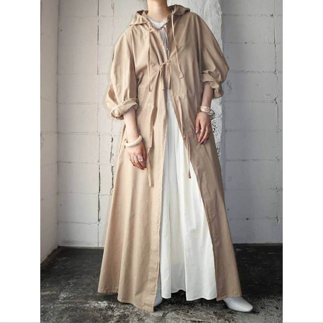 吉祥寺 古着屋 Orfeoのインスタグラム：「Vintage Military Hooded Coat  #orfeo #kichijoji #tokyo #vintage #used #fashion #coordinate #outfit #オルフェオ #吉祥寺 #東京 #古着 #古着屋 #ヴィンテージ #ユーズド #ファッション #コーディネート  掲載商品のお問い合わせはメールにて承っております。コメント、DMでのお問い合わせは受け付けておりませんのでご了承ください。」