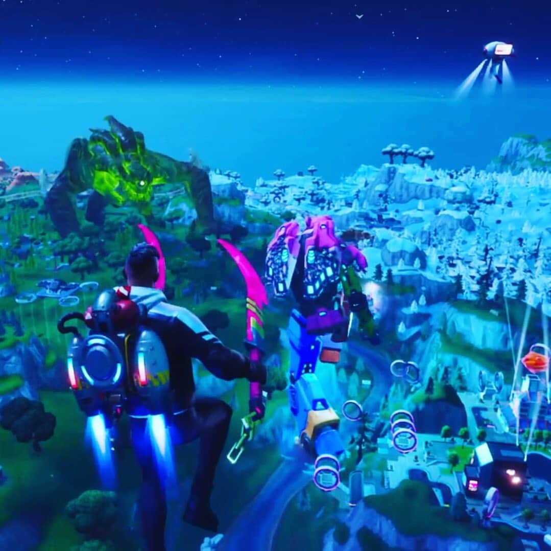 風間由次郎のインスタグラム：「#fortnite 🤖🦖」