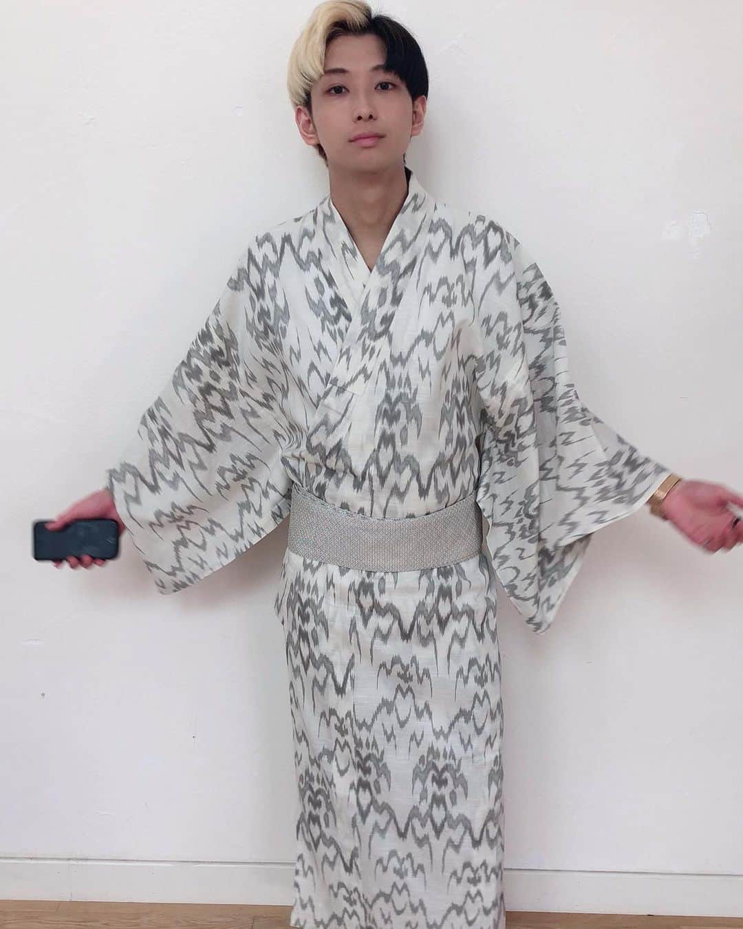 Hikaru（ヒカル）さんのインスタグラム写真 - (Hikaru（ヒカル）Instagram)「浴衣の季節やな、どうですか？ #和風館ICHI」7月21日 12時50分 - tadanokarisuma