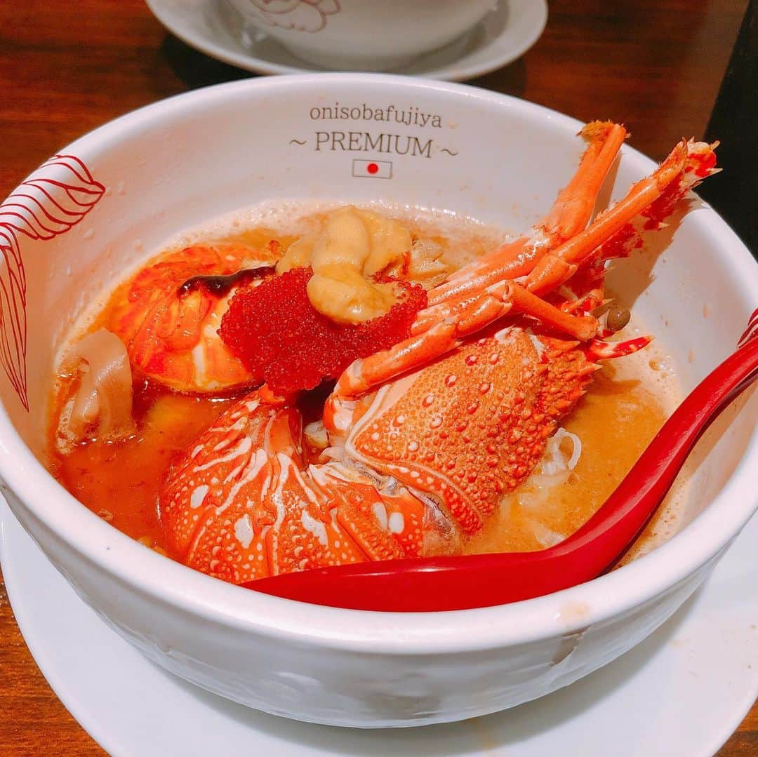 エハラマサヒロさんのインスタグラム写真 - (エハラマサヒロInstagram)「こんな時は心が楽しくなる最近の美味しいもの集❗️﻿ ﻿ #セルリアンタワーの坐忘のティラミスカキ氷は細部までこだわっててカッコいい﻿ #坐忘のピーチカキ氷は上のクリームも中のヨーグルトアイスもバランスよくてカッコいい﻿ #Hey!たくちゃんの鬼そば藤谷の新店舗のロブスター味噌ラーメンは採算度外視でカッコいい﻿ #銀座の篝（かがり）の鶏白湯ラーメンは味変の仕方も最高にカッコいい」7月21日 12時58分 - eharamasahiro