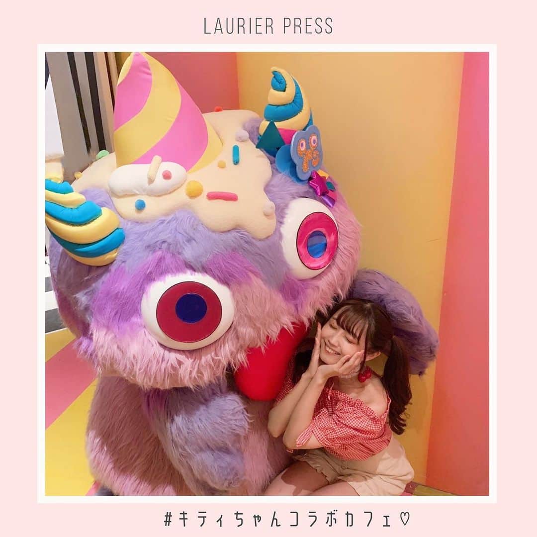 ローリエプレス編集部さんのインスタグラム写真 - (ローリエプレス編集部Instagram)「大好きなキティちゃんに会える♡　﻿ ﻿ 原宿の人気カフェ #kawaiimonstercafeharajuku に、期間限定コラボでキティちゃんがやってきたよ！﻿ ﻿ 夏休みに絶対いきたい♡﻿ ﻿ ﻿ ﻿ ❤︎❤︎❤︎ みどころポイント ❤︎❤︎❤︎﻿ KAWAII MONSTER CAFE×ハローキティ﻿ ﻿ 1. #sweetsgoround がキティちゃんに！﻿ 2. カラフルでフォトジェニックなコラボメニューがたくさん♡﻿ 3. #melteahellokittyroom はピンクの畳のお座席♡﻿ 4. キュートな#チョッピー に会えたらラッキー！﻿ 5. オリジナルグッズはお土産やプレゼントにもぴったり！﻿ ﻿ 📍 @kawaiimonstercafe﻿ 渋谷区神宮前4丁目31‐10YMスクエア 4F﻿ 平日11:30〜16:30、18:00〜22:30、日曜11:00〜20:00﻿ ﻿ 🎀 Mel-Tea Hello Kitty Room﻿ 期間 7/12〜9/1予定﻿ ※予約詳細は公式情報をチェックしてね！﻿ ﻿ ﻿ ﻿ ﻿ ﻿ ﻿ ﻿ ﻿ ﻿ ﻿ #ローリエプレス #原宿カフェ #カワイイモンスターカフェ」7月21日 13時50分 - laurier_press