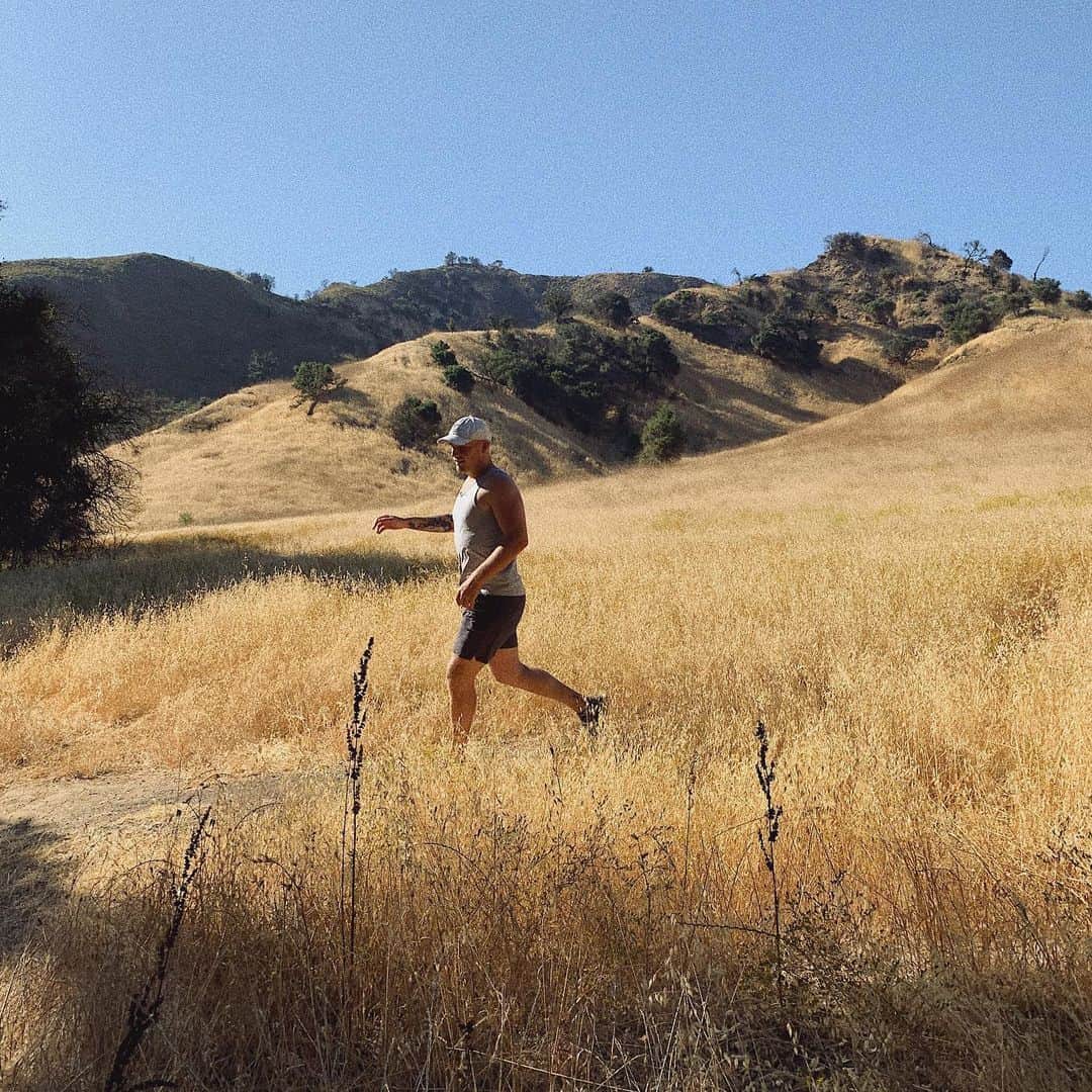 ブランドン・シェイアのインスタグラム：「Little date day at Malibu Creek 😍」
