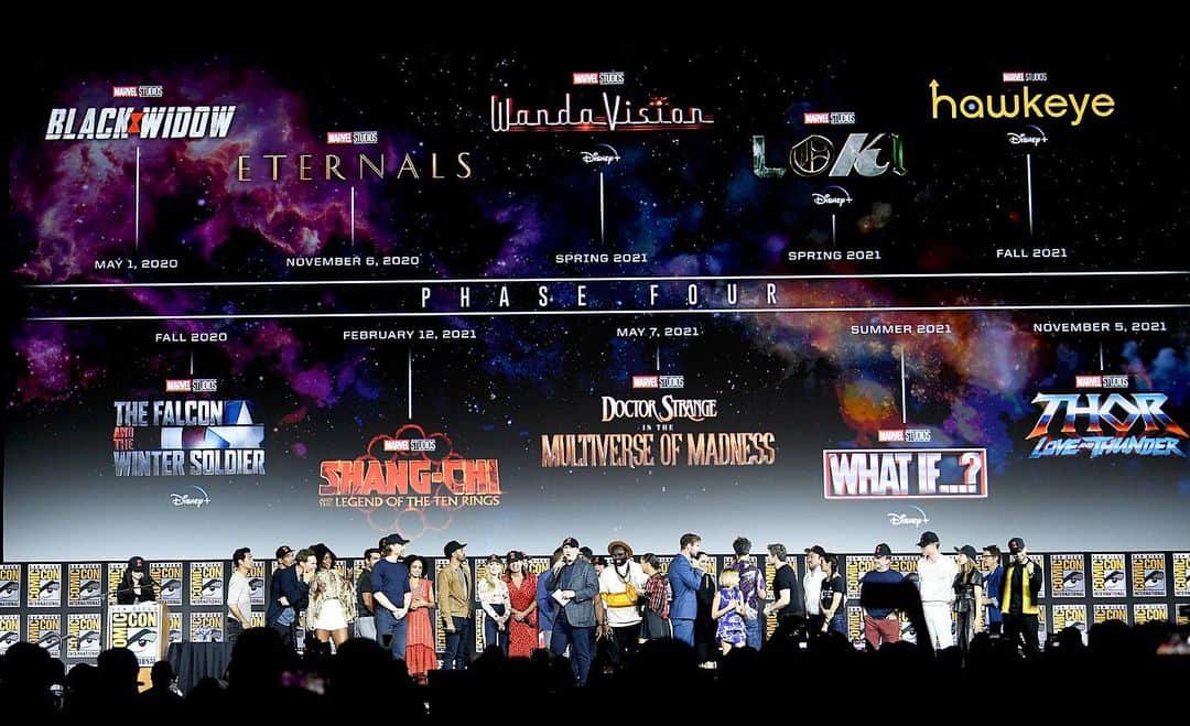 Just Jaredさんのインスタグラム写真 - (Just JaredInstagram)「Marvel revealed the full Phase Four film and television slate at Comic-Con. Tap this photo at the link in bio for details on all the projects!  #Marvel #PhaseFour #ComicCon Photo: Getty」7月21日 14時42分 - justjared
