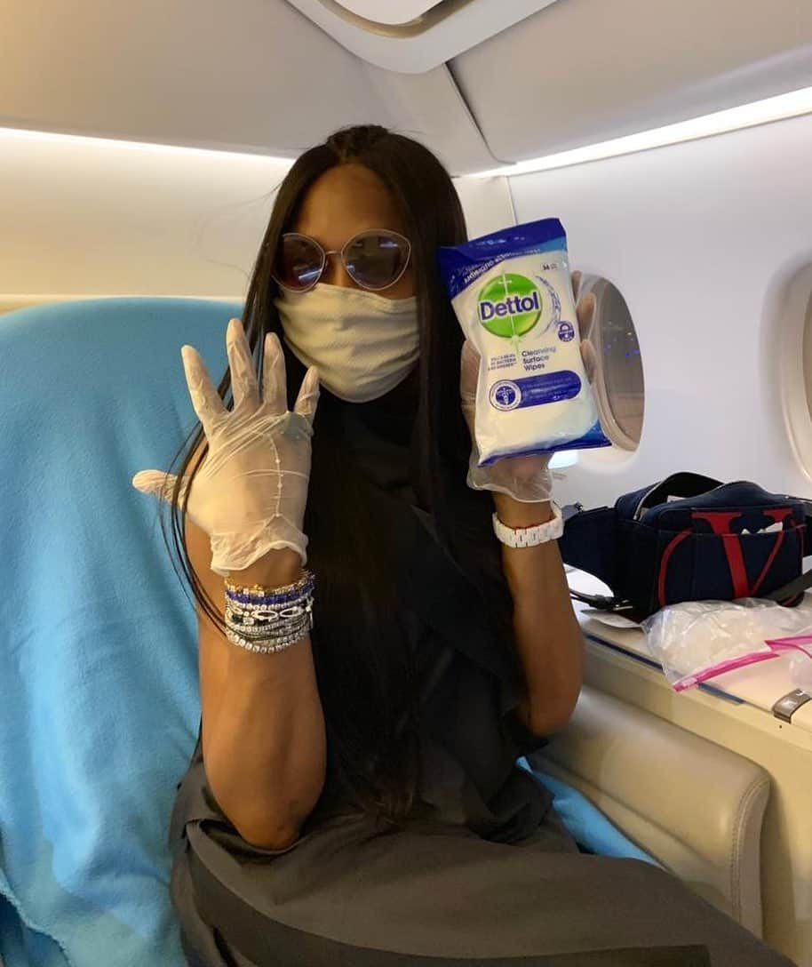 ナオミ・キャンベルさんのインスタグラム写真 - (ナオミ・キャンベルInstagram)「Fly safe 🧼✈️」7月22日 1時30分 - naomi