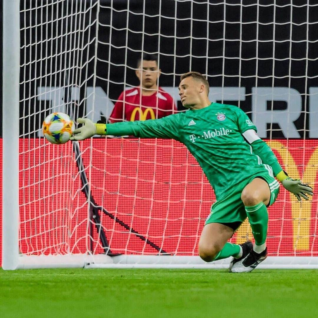 バイエルン・ミュンヘンさんのインスタグラム写真 - (バイエルン・ミュンヘンInstagram)「#NeuerTheWall! ⛔️ @manuelneuer #MiaSanMia #FCBRMA #AudiFCBTour #ICC19 #packmas #FCBayern」7月22日 1時46分 - fcbayern