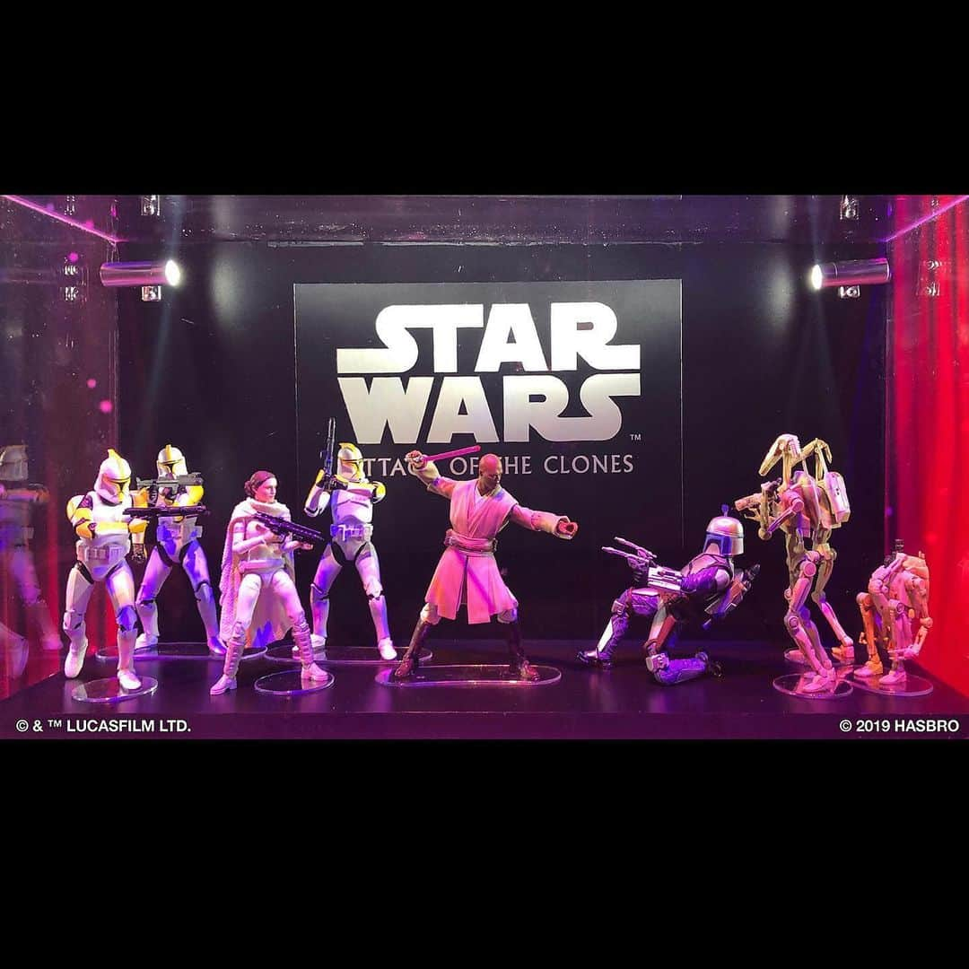 Hasbroさんのインスタグラム写真 - (HasbroInstagram)「#Repost @HasbroPulse Swing by the #HasbroPulse booth and see our special #StarWars shadow boxes celebrating the entire Skywalker saga with an array of characters released through the years in our #BlackSeries line. The final shadow box teases Star Wars: The Rise of Skywalker with an exclusive reveal  of the Sith Trooper Battalion.」7月22日 1時41分 - hasbro