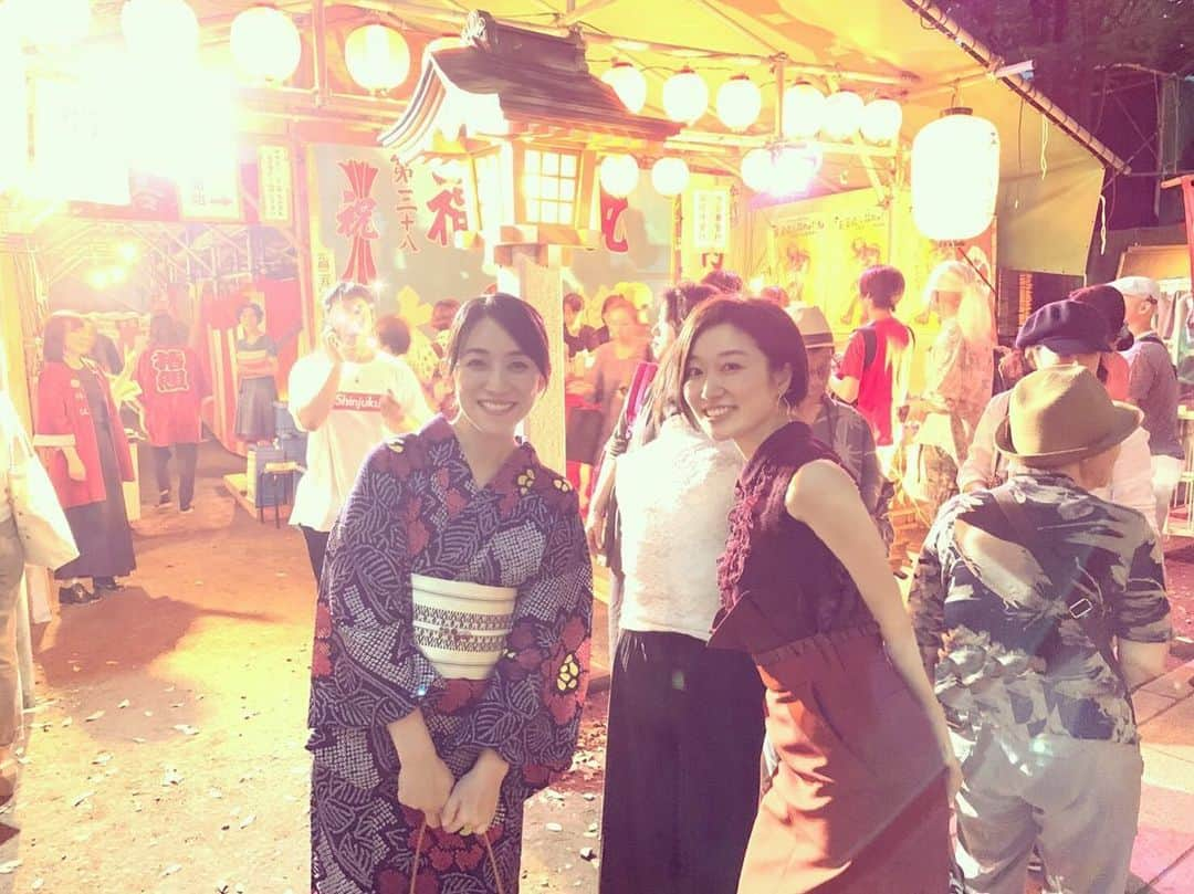 川田希さんのインスタグラム写真 - (川田希Instagram)「椿組2019年夏 花園神社野外劇「芙蓉咲く路地のサーガ」観劇  椿組の野外劇は夏の風物詩！ 観劇だけどお祭り感たっぷり。 てことで、お祭り気分で浴衣でお出かけ。 急に誘ったけどまゆちゃんも来れた！  お芝居もとても面白かったし、役者さんもみな素敵だったし、山崎ハコさんの生歌を聞けて、更に感動！！！ 楽しかった〜〜！」7月22日 2時05分 - nozomikawata