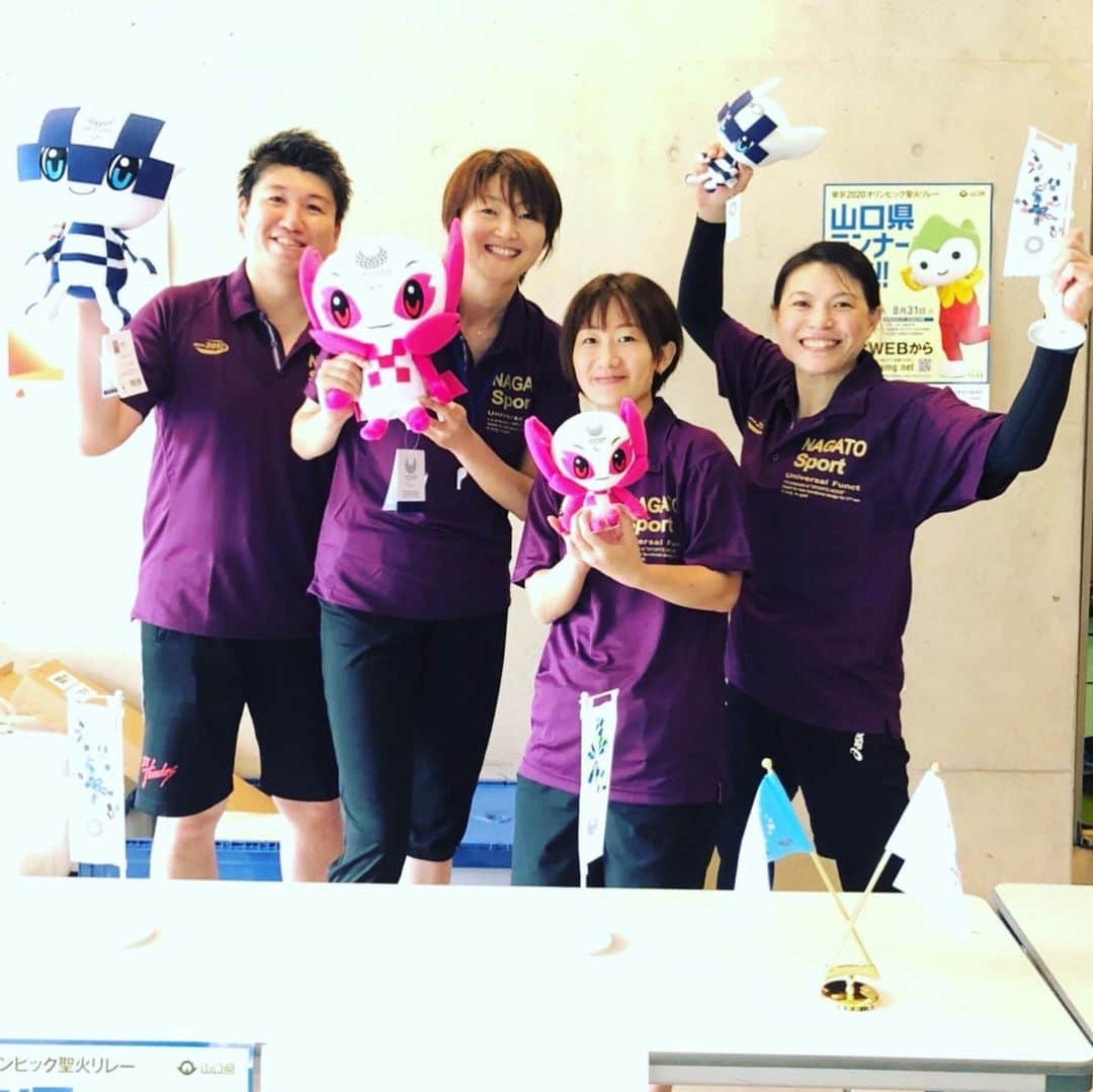 佐野優子のインスタグラム：「. 毎年恒例の長門市へ🏐 . イベント後は、毎年観光させて貰うのでもう行く場所ないくらいになって来たかも🤔 . 今年もありがとうございました🙏🏻 . #山口県長門市 #仙崎駅 #仙崎 #金子みすゞ記念館」