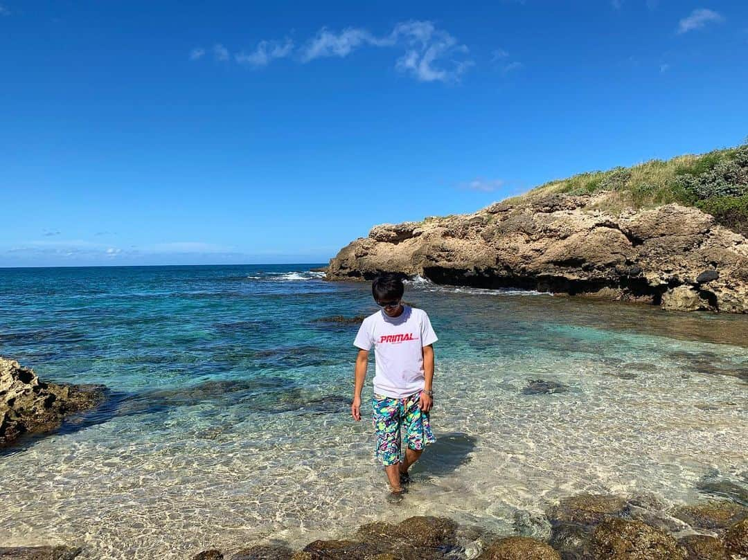 斉藤祥太さんのインスタグラム写真 - (斉藤祥太Instagram)「早寝早起き生活のハワイ🏖 ちょっと時差ボケなりそうだけど。 海も山も存分に🤙 happy sunday!! #mahalo #hawaii #斉藤祥太」7月21日 18時30分 - shota_ta_sho