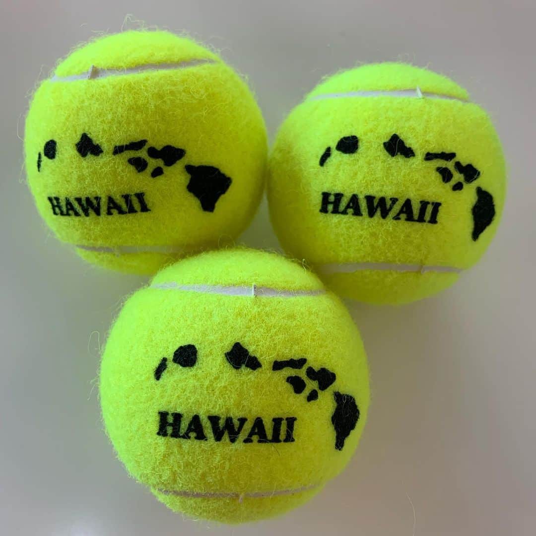 飯島寛子さんのインスタグラム写真 - (飯島寛子Instagram)「可愛いテニスボールでマッサージ！ #tennisballs #hawaiitennis」7月21日 18時46分 - hirokoiijima