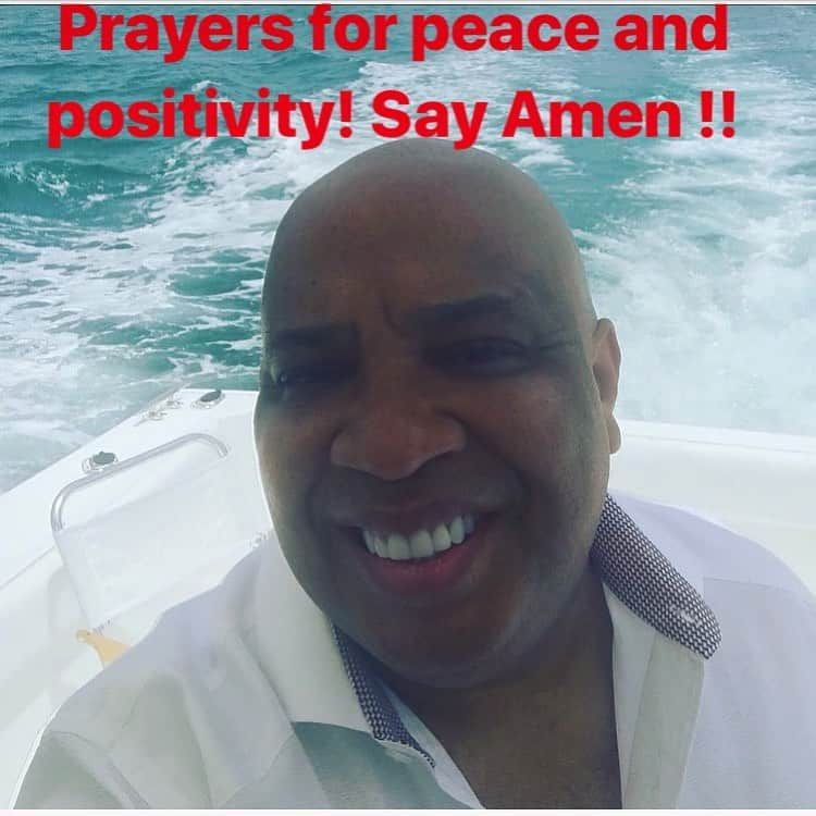 ジョゼフ・シモンズさんのインスタグラム写真 - (ジョゼフ・シモンズInstagram)「God Morning.  No I didn’t make a mistake.  I said GOD MORNING!  Let God energy, and positive vibes be with you!!! Say Amen!  God energy!!!」7月21日 18時56分 - revwon