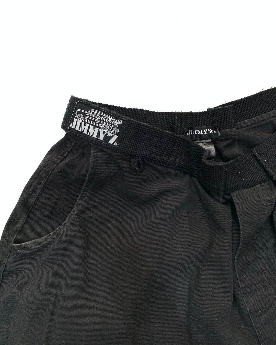 ジャムルさんのインスタグラム写真 - (ジャムルInstagram)「90's JIMMY'Z short pants ¥6250+tax . 通販も可能です。 お問い合わせはお電話で承ります。 . #お問い合わせはお電話で承ります #jammru  #osaka  #fashion  #streetstyle  #streetfashion  #vtg  #vintage  #used  #usedclothing  #古着 #古着屋 #ファッション #70s #80s #90s#jimmyz」7月21日 19時39分 - jammru