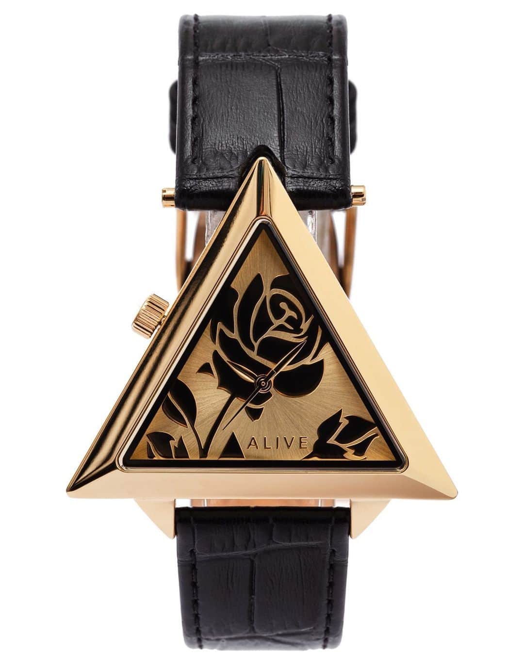Julia Castroさんのインスタグラム写真 - (Julia CastroInstagram)「ALIVE×JULIDY 最高なコラボレーションが実現しました。 デザイン、色、大きさにもこだわった私達の特別な腕時計🌹 数量限定なのでプロフィールのURLからお早めのご購入お願い致します🌹 * #JULIDY #ALIVE #specialcollaborations  #collaboration #watch #rose #design #gold #color #couple #aitem #relatinship #photography #アライブ #腕時計 #ファッション #服 #薔薇 #デザイン #写真 #時計 #カップル #ユニセックス  #YouTubeも見てね」7月21日 20時10分 - julia.c.0209