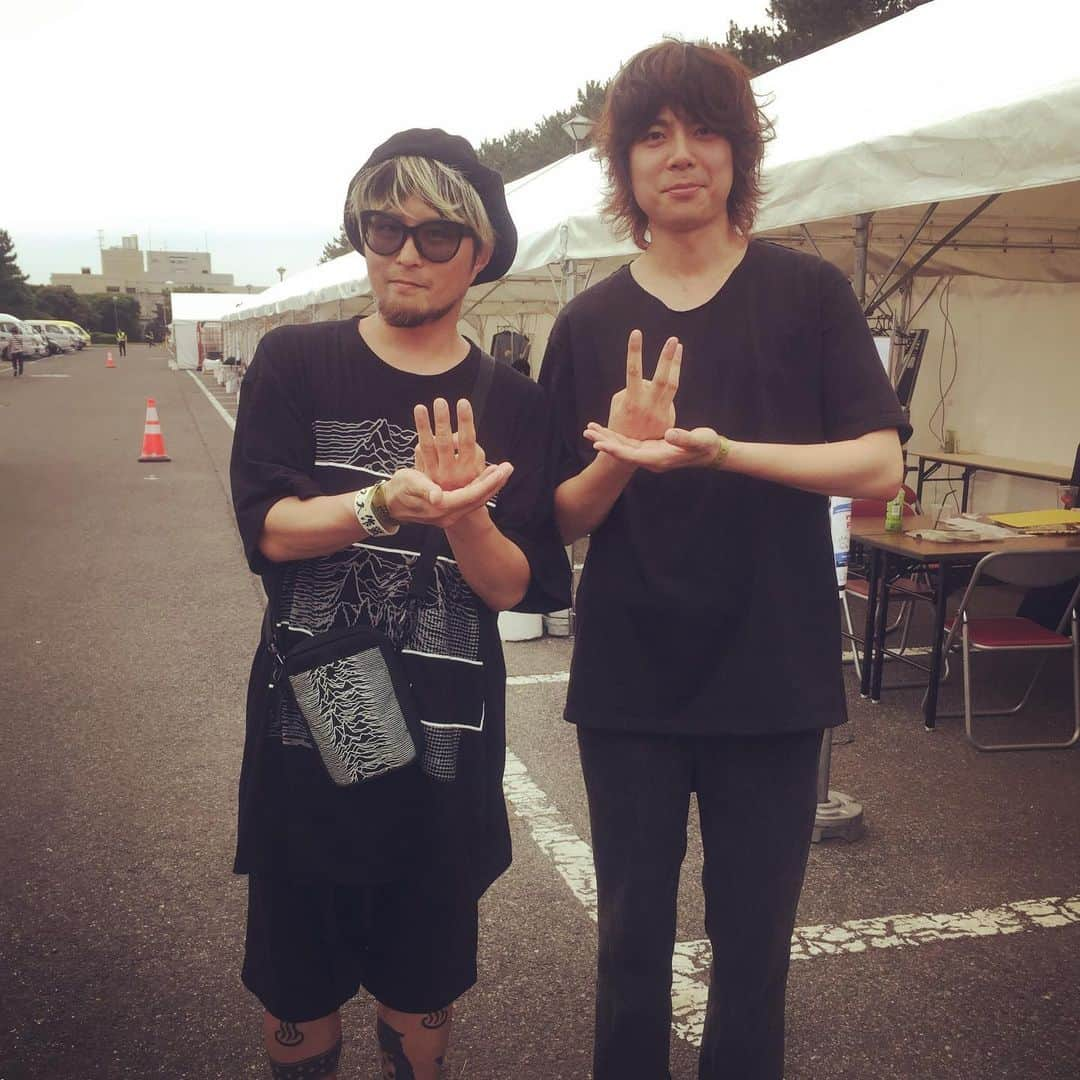 橋本塁さんのインスタグラム写真 - (橋本塁Instagram)「MURO FES 友達いっぱい居て楽しかったです♪ #murofes #ムロフェス #abstractmash #村松拓 #nothingscarvedinstone #アルカラ #キツネツキ  #inpish #legobigmorl」7月21日 20時19分 - ruihashimoto