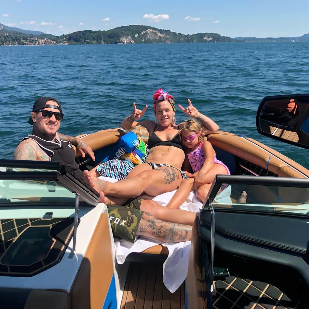 P!nk（ピンク）さんのインスタグラム写真 - (P!nk（ピンク）Instagram)「1. Riding an Indian Scout through Italy and Switzerland is a dream. 1. Lake Maggiore is stunning and she is my ride or die. 3. La Rampolina is delicious and they gave us a pizza while we waited for our table 4. I love lakes with my family even if we’re covered in mosquito bites. 5. Warsaw crowd was one of the best and most fun crowds we’ve had ever, and Shannon @shannonholtz is a dream dance partner ❤️ #tourlife #beautifultraumatour #hurtstobehuman #family」7月21日 20時48分 - pink