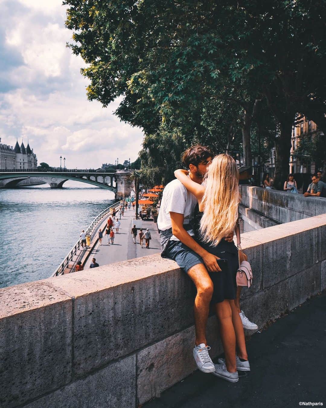 nathparisのインスタグラム：「From #paris with love ❤️ #parisplages」