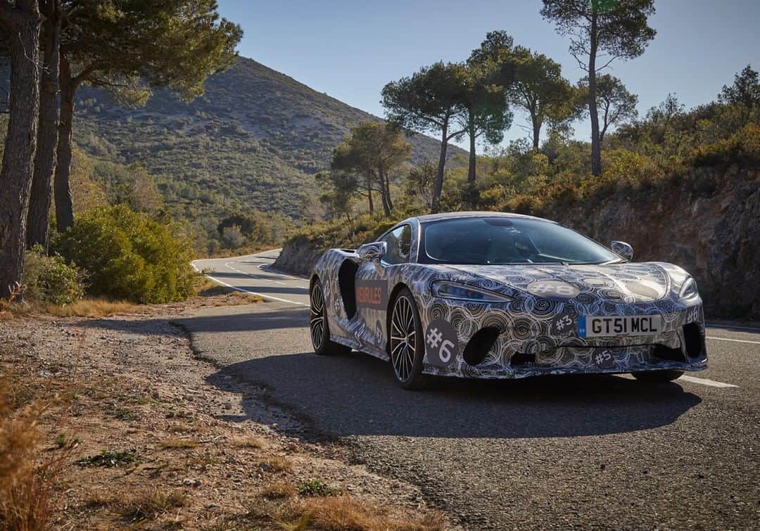 McLaren Automotiveさんのインスタグラム写真 - (McLaren AutomotiveInstagram)「It’s an amazing feeling, being out on public roads, in a car that’s near the end of development that only a handful of people know the details of. This is no prototype, this is the finished article, wrapped in vinyl, out on public roads without the bolted on ‘hard’ disguise. The first time anyone has seen the beauty of this new breed of Grand Tourer in the real world. A special moment for McLaren. #NewMcLarenGT」7月21日 21時00分 - mclarenauto