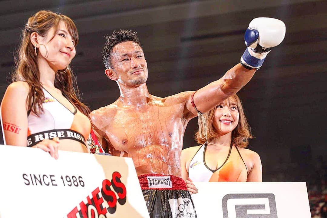 梅野源治のインスタグラム：「win👍👍👍 やるときはやる！  #有言実行 #RISE #RISEWS (C)佐藤タケシ」