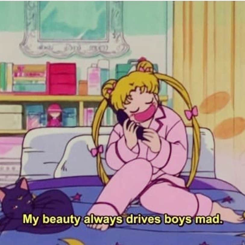 Blonde Saladさんのインスタグラム写真 - (Blonde SaladInstagram)「📞Sunday is for chatting with friends📱Who are you calling this evening? #theblondesalad #sunday #mood #sailormoon #memories #friends #summer」7月22日 2時34分 - theblondesalad