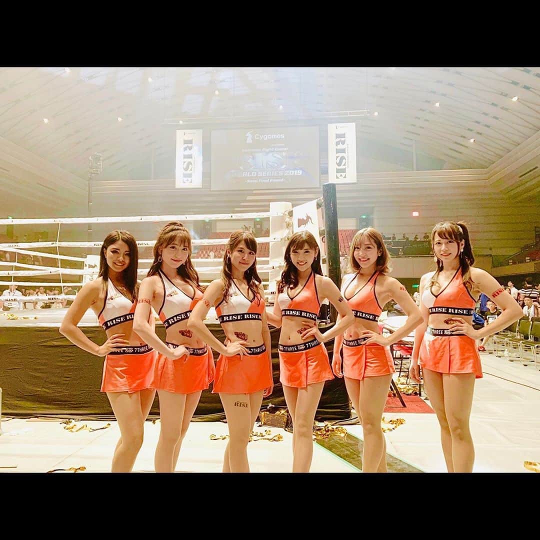 堀尾実咲のインスタグラム：「#Cygames presents #RISEWS in OSAKA🥊  お越しくださった皆さんありがとうございました‼︎ 大阪でも迫力満点の試合を観ることができて大興奮でした☺️ 選手の皆さん、お疲れ様でした！  #RISE #ラウンドガール」