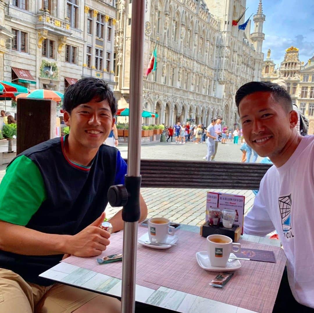 遠藤航のインスタグラム：「. #dayoff #brussels  #belgium  #🇧🇪 #grandplace  #ブリュッセル  #ベルギー  #puma #pumajapan #プーマ #新作」
