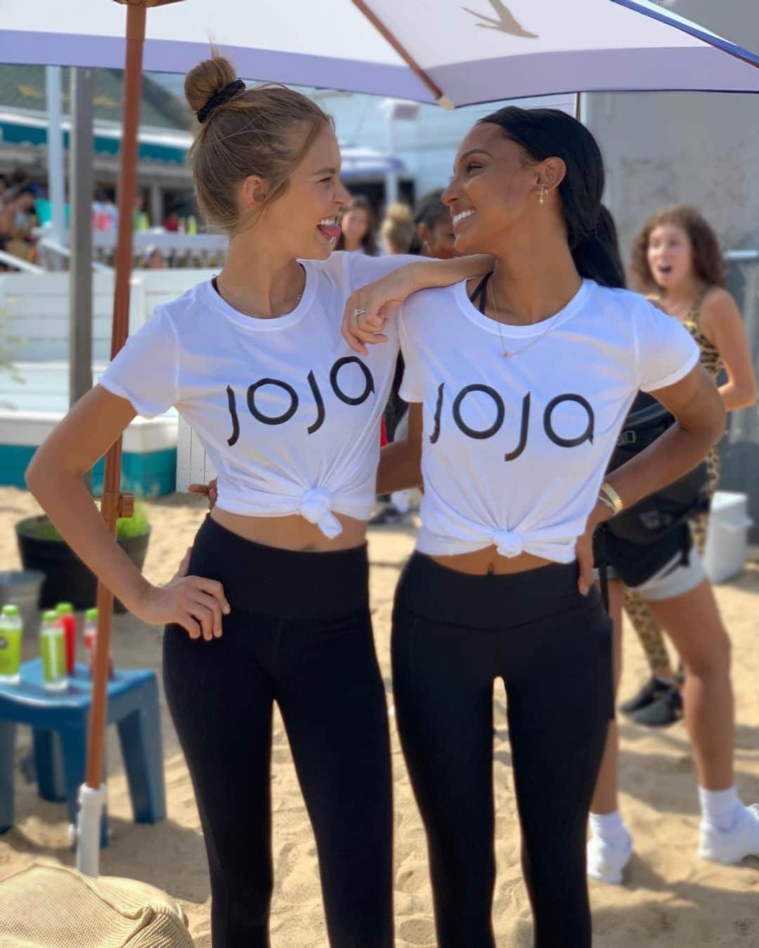 ジョセフィン・スクリヴァーさんのインスタグラム写真 - (ジョセフィン・スクリヴァーInstagram)「@JOJA 💖💚💙 We had such a blast hosting yesterday’s @thesweatfestival 💦💪 it was so much fun meeting everyone and celebrating fitness and health! #jojalife」7月21日 22時25分 - josephineskriver