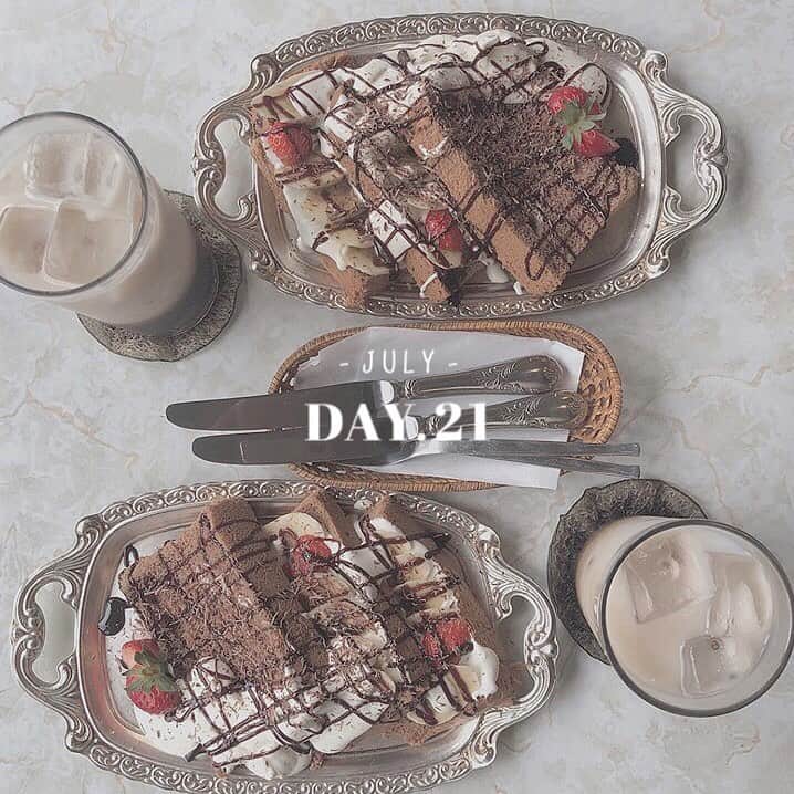 「SNOW」顔認識カメラアプリのグルメインスタ