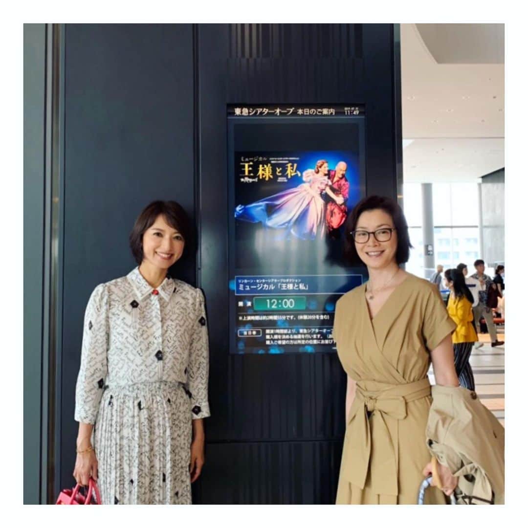 のインスタグラム：「しおんちゃんと観劇☺️ 渡辺謙さん主演「王様と私」 あっという間のおよそ3時間。 謙さんのダンスシーン、 ぞわぞわするぐらい 魅力的でした✨ #王様と私 #舞台#観劇 #渡辺謙さん #大沢たかお さん #しおんちゃんありがとうね #しおんちゃんの舞台も 大好きなんですよね〜。」