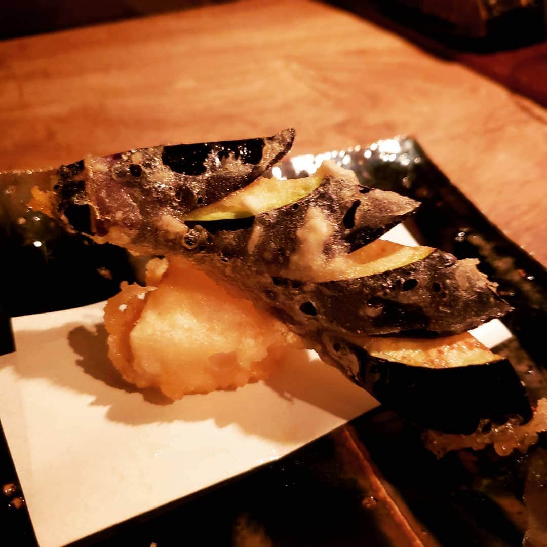 東朋宏さんのインスタグラム写真 - (東朋宏Instagram)「今日の稽古終わり飯は天ぷら‼️ 最初の冷やしおでんからめっちゃ旨かったな～！ 稽古の度に舌が贅沢になって来ちゃったよ。。。(笑)  #ファイヤーヒップス #舞台 #武蔵小山 #スクエア荏原 #ひらつかホール #天ぷら #冷やしおでん #東max #永島聖羅 #西野太盛 #高橋健介 #ハマカーン #東ともひろ #これで明日も頑張れる」7月21日 23時04分 - tomohiro_azuma