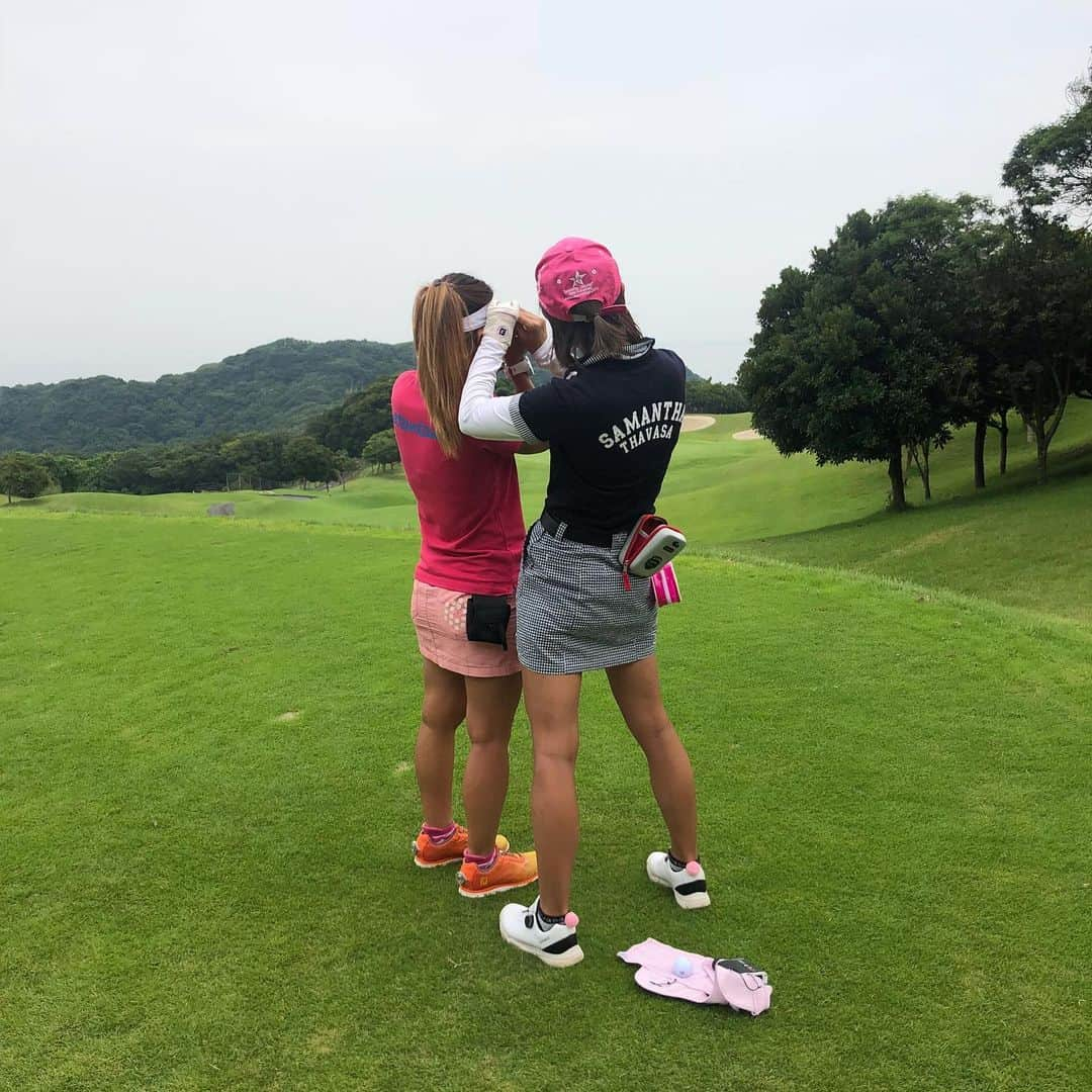 相川友希さんのインスタグラム写真 - (相川友希Instagram)「golfのある生活⛳️ #ゴルフ #たのしい #もっと前向きに #golf #楽しい #ニアピン2つ #1パット7個 #おかげさまで #うまくなりたい #スコアは置いといて #楽しい時間の過ごし方 #日焼け #スイング #バックスイング大きすぎ❌ #左足 #ボール見る #35センチ #振り抜く #平日会員なのに週末に行くの巻 人生ゆっくり♡」7月21日 23時26分 - yuki923a