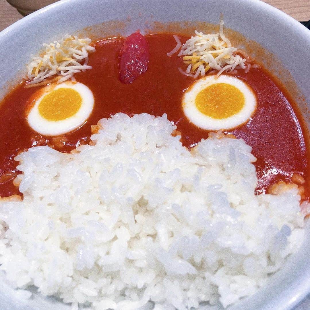 uyuのインスタグラム：「もう終わってるけど吉野家とモンストのコラボの時に吉野家に行って食べてきたんだ。  コラボ始まって2日目に行ったのにルシファーのカードもう無かったよ。  私が作ったオラゴン。なかなか可愛くできた。  #モンスト」