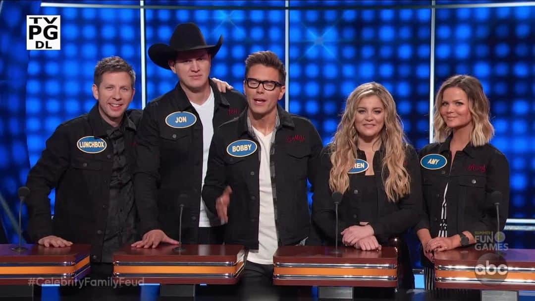 アメリカン・ブロードキャスティング・カンパニーのインスタグラム：「@americanidol Mentor. @dancingabc Champion. The Big @mrbobbybones brings his team to #CelebrityFamilyFeud tonight at 8|7c on ABC!」