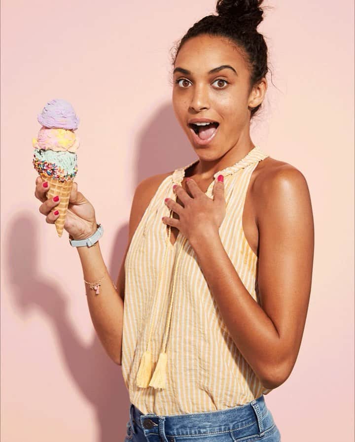 ロック&リパブリックのインスタグラム：「Scoop! There it is.🍦😍#nationalicecreamday #Kohls」