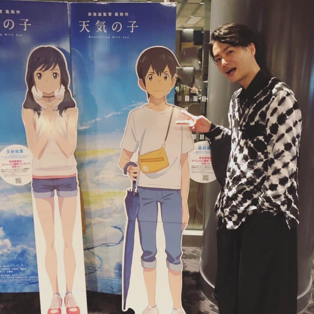 武田祐介さんのインスタグラム写真 - (武田祐介Instagram)「映画館行って「天気の子」観てきた。 完成したものを観るのは二度目だったけど、やっぱり感動。 この映画の制作に参加出来たことを誇りに思います。  #天気の子」7月22日 0時53分 - yusuke_takeda_