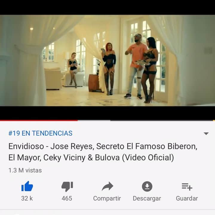 ホセ・レイエスのインスタグラム：「Seguimos Trabajando mi gente, esto es una detras de otra!!! Suscríbete a mi canal de Youtube.com/JoseReyesLamelaza  que lo que viene es música y mas música 🚨🚨🚨sigue dándole a play a #Envidioso next #VivimoCaroRemix Gracias a todos por su apoyo 🎁 (link in bio)」