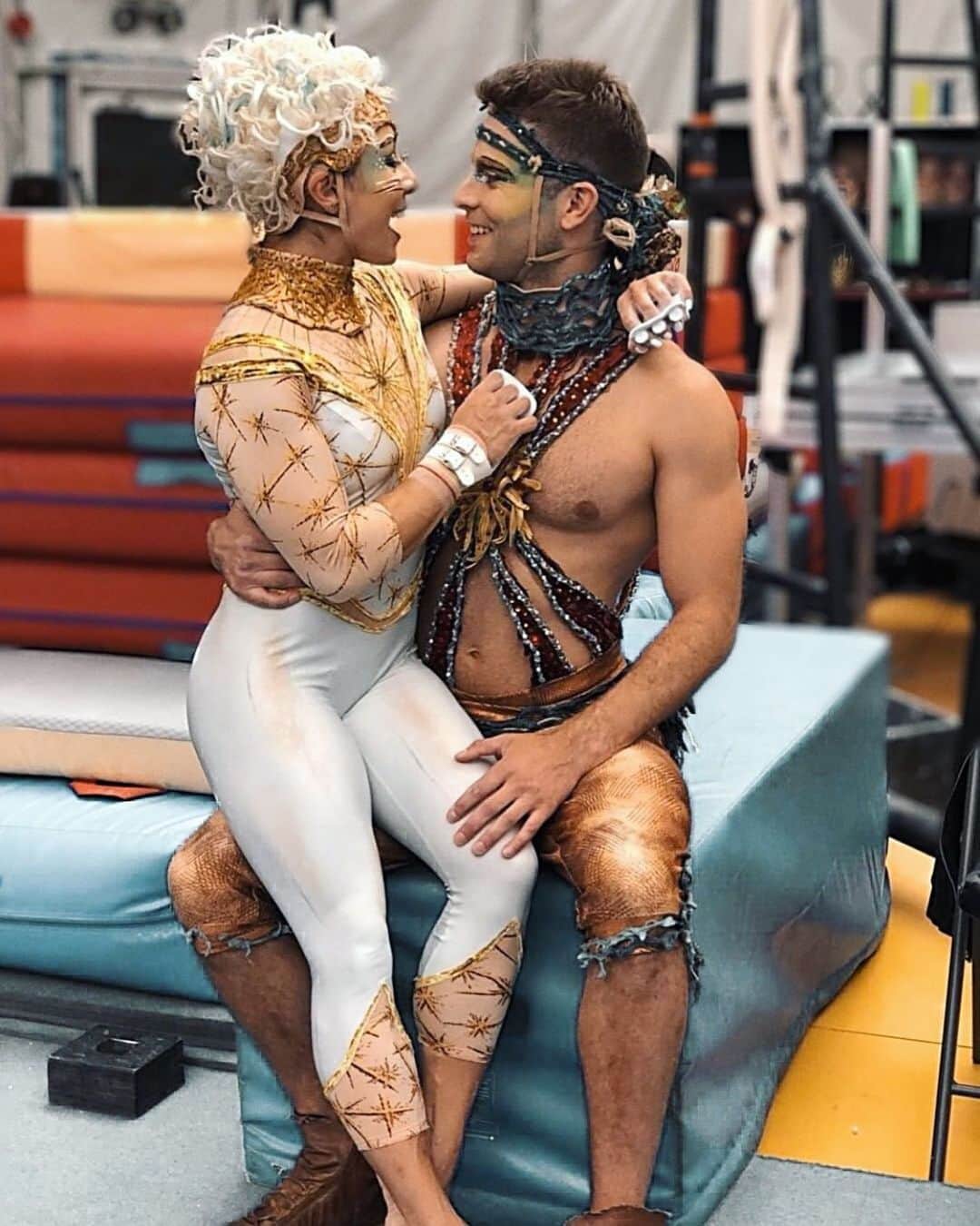 マリッサ・キングのインスタグラム：「Thank you Montreal for an amazing first city run! And thank you to this guy for making me smile everyday on and off stage 💞 It’s time for vacation! #weekoff #soexcited」