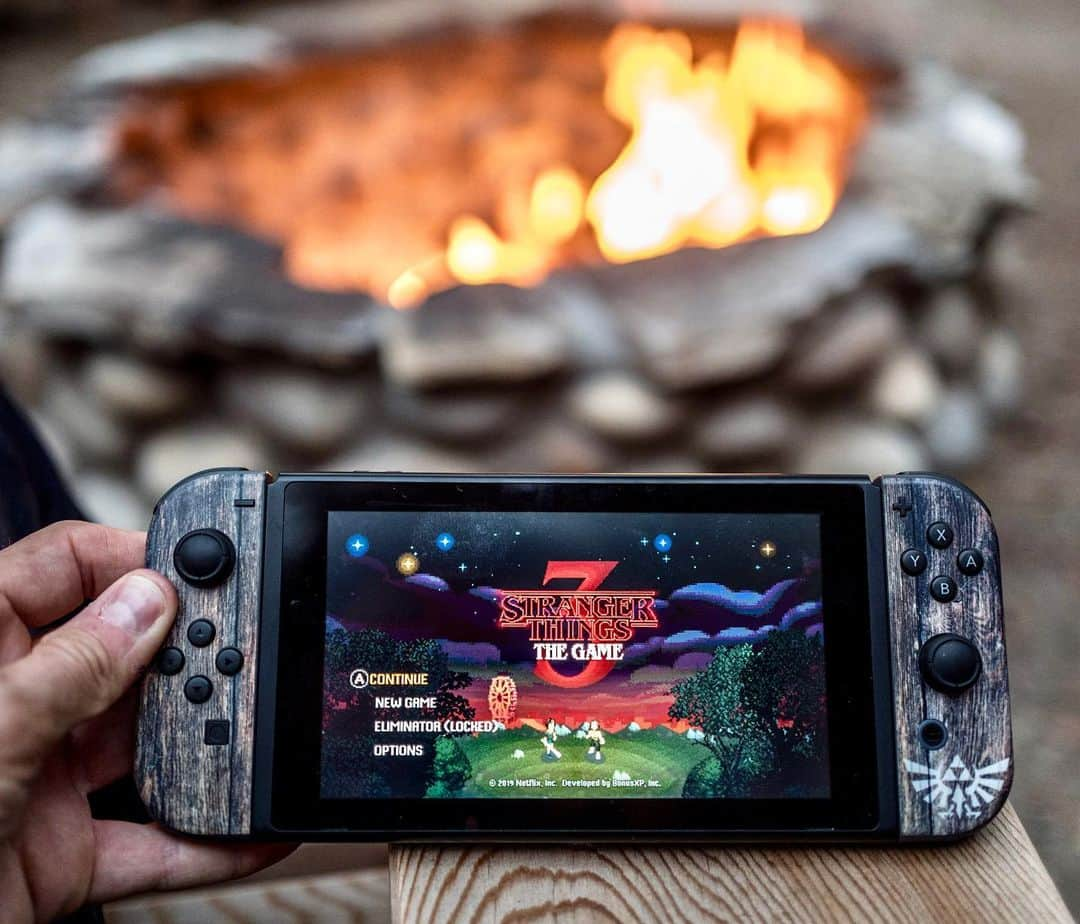 キーガン・アレンさんのインスタグラム写真 - (キーガン・アレンInstagram)「#Ad Spending my birthday in the forest playing the new #StrangerThings game on my @Nintendo Switch system. (The perfect campfire companion) I can’t believe the ending... #MyWayToPlay #NintendoSwitch」7月22日 3時07分 - keeoone