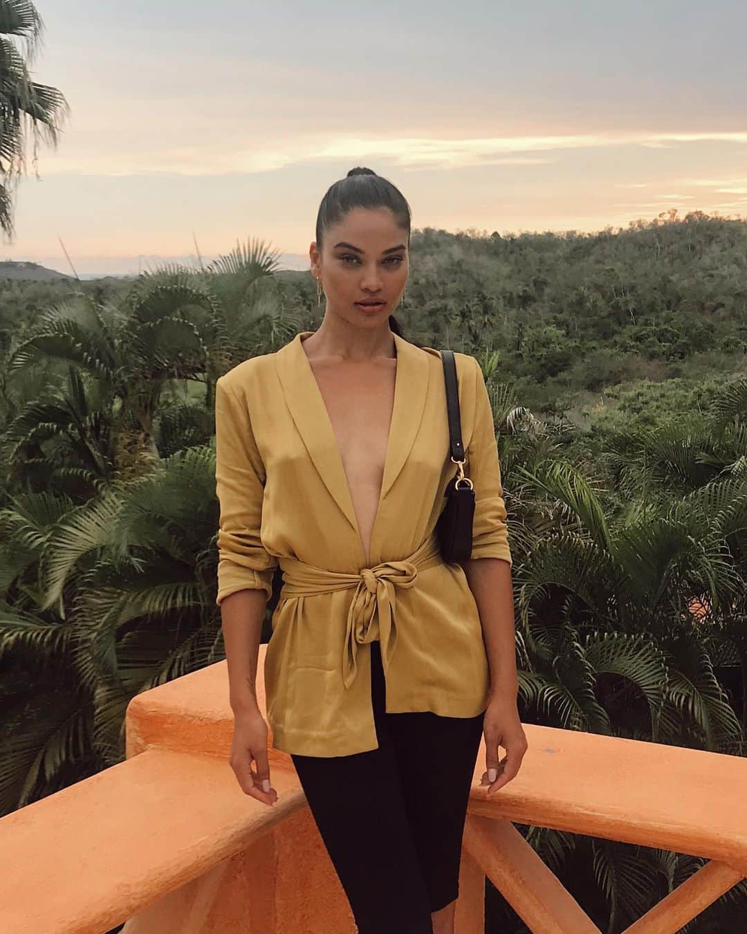 シャニーナ・シャイクのインスタグラム：「Gosh , I miss this place 🥰 🇲🇽」