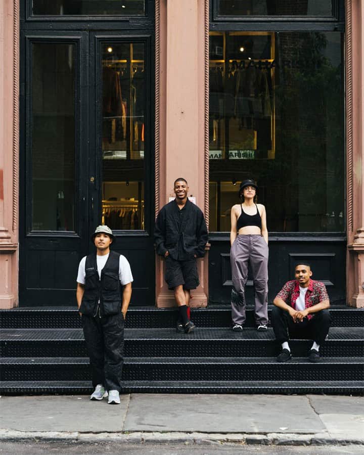 HYPEBEASTさんのインスタグラム写真 - (HYPEBEASTInstagram)「Hit the link in our bio to check out our latest Staffsnaps series featuring @maharishi. Get to know the staff behind the British brand's first international flagship store.  Photo: Eddie Lee/HYPEBEAST」7月22日 3時55分 - hypebeast