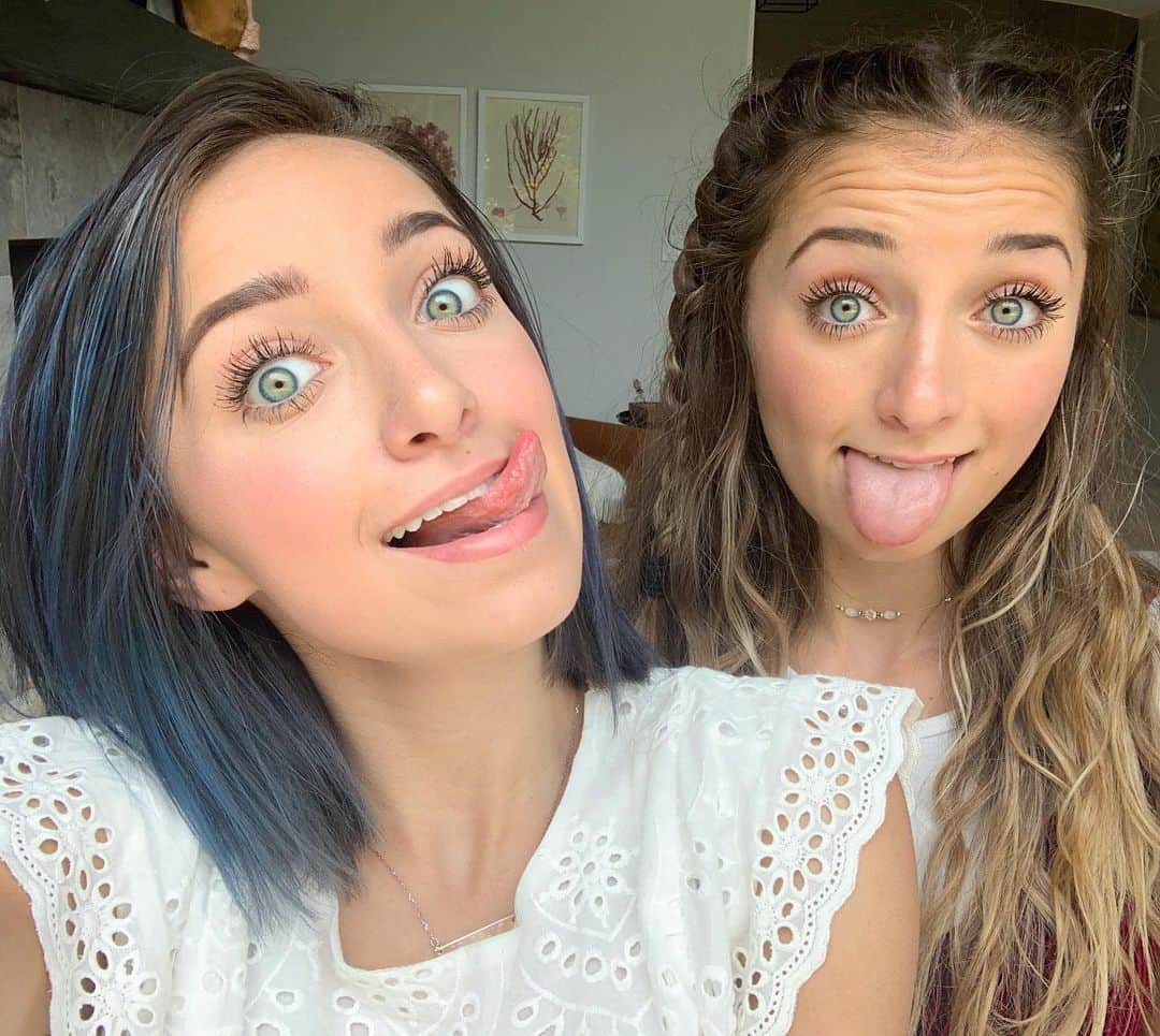 Brooklyn and Baileyさんのインスタグラム写真 - (Brooklyn and BaileyInstagram)「Which twin is your favorite😝 We ask the hard questions here lol」7月22日 4時08分 - brooklynandbailey