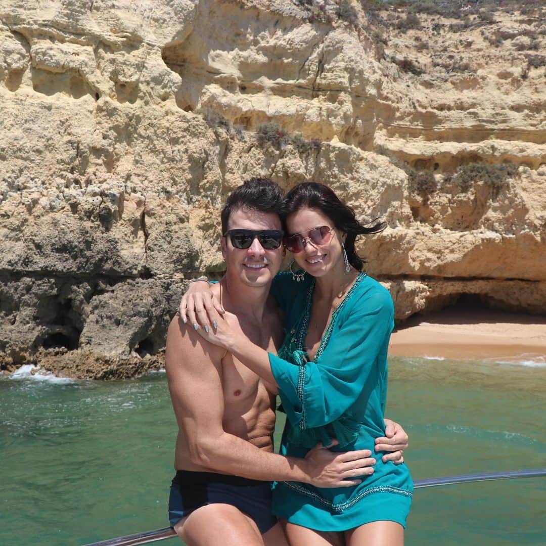 Vera Vielさんのインスタグラム写真 - (Vera VielInstagram)「Foram 12 dias em Portugal !!! Começamos por Algarve um verdadeiro paraíso 🇵🇹 Dias lindos com meus amores ❤️」7月22日 4時26分 - veraviel