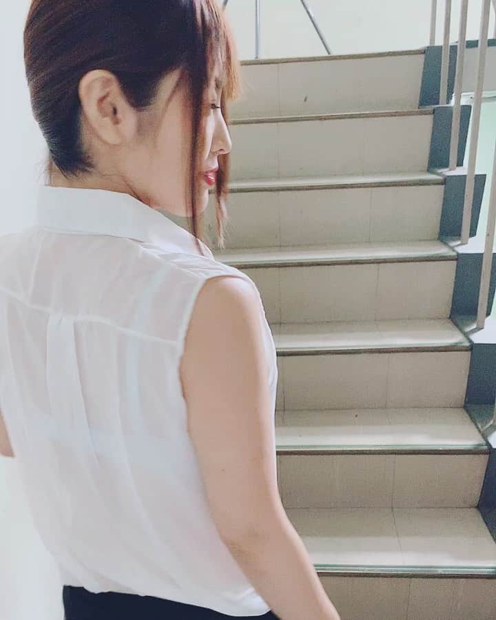 新村あかりのインスタグラム：「葉山りんちゃんと❤︎ 仲良しなの💕」