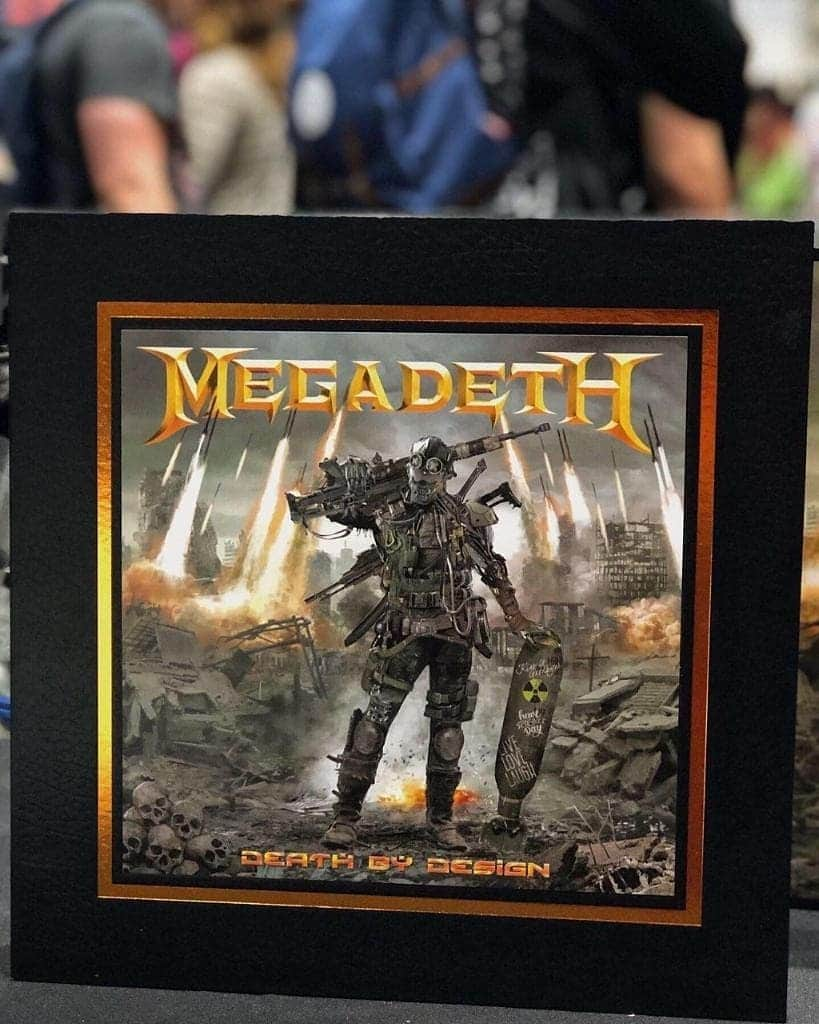 Megadethさんのインスタグラム写真 - (MegadethInstagram)「ATTENTION! Head on down to Heavy Metal's San Diego Comic-Con booth #1529 TODAY from 2 pm to 4 pm PDT. An exclusive 12"X12" print will be given to buyers of the deluxe edition of MEGADETH: DEATH BY DESIGN signed by Dave Mustaine, Kiko Loureiro, David Ellefson and Dirk Verbeuren! The signing will include 15 of the writers and artists from MEGADETH: DEATH BY DESIGN! See you there! . #MEGADETH #SDCC #SDCC50 #SDCC2019 #DEATHBYDESIGN」7月22日 4時51分 - megadeth