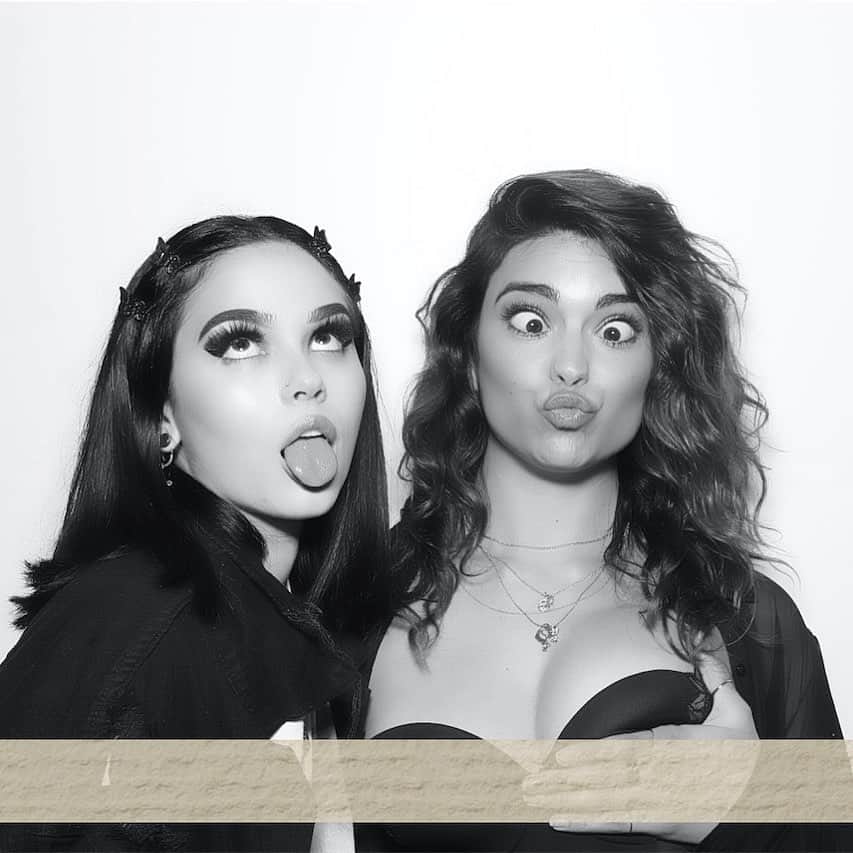 キラ・サントーロのインスタグラム：「Happy happy 21st lil sissss. I love you more than words angel bb💜💜😍✨」