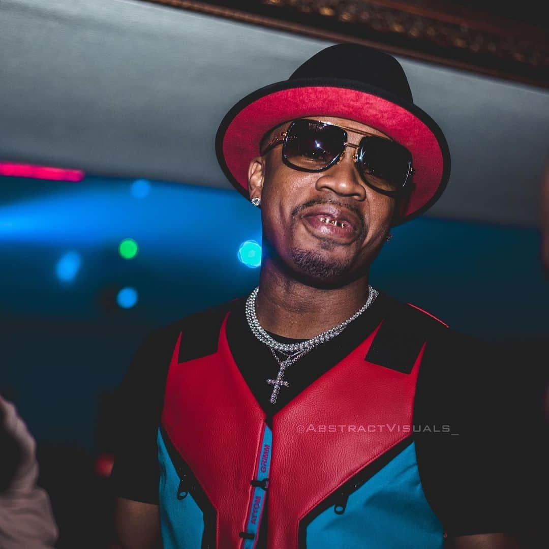 プライズさんのインスタグラム写真 - (プライズInstagram)「What Can I Say U Make Me Smile Baby!!!!😘 #Plies #Drip4Sale #RanOffOnDaPlugTwice #Rock💎」7月22日 7時46分 - plies